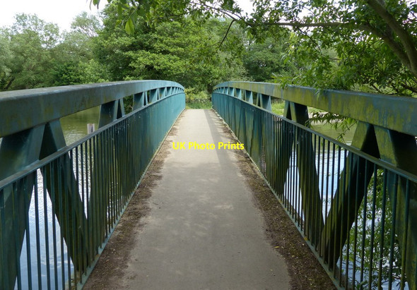 Photo 6"x4" Footbridge along the Thames Path Kennington\/SP5202 c2015