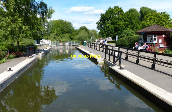Photo 6"x4" Abingdon Lock on the River Thames Abingdon c2015