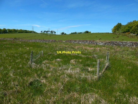 Photo 6"x4" Small enclosure on former rifle range Ardoch\/NS3676 c2015