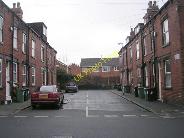 Photo 6"x4" Hayleigh Avenue - Warrels Road Pudsey\/SE2233 c2009
