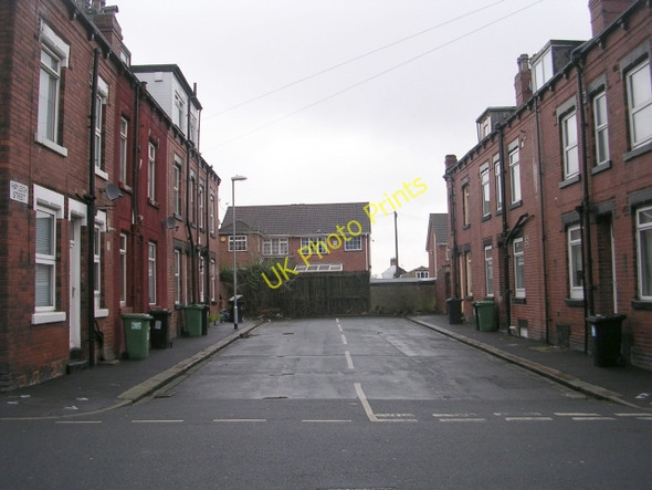 Photo 6"x4" Hayleigh Street - Warrels Road Pudsey\/SE2233 c2009