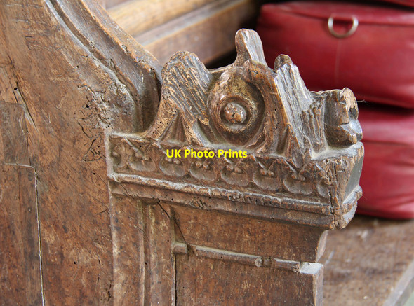 Photo 6"x4" St Peter & St Paul, Hoxne - Bench elbow Hoxne c2015
