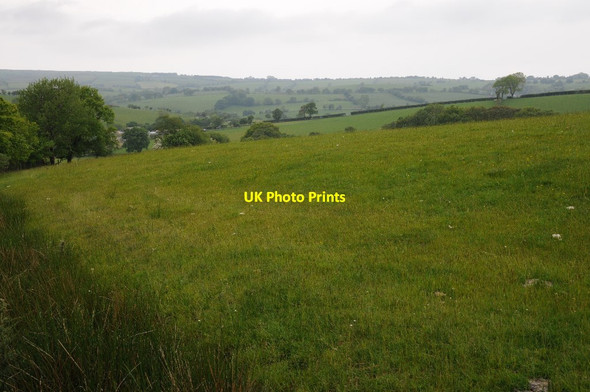 Photo 6"x4" Farmland above Tyn-y-bryn Ty'r-felin-isaf c2015