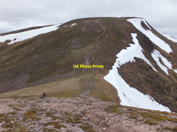Photo 6"x4" Col between Beinn Bhrotain and Monadh M\u00c3\u00b2r Beinn Bhrotain c2015