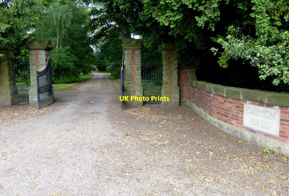 Photo 6"x4" Entrance to Catton Hall Croxall c2015
