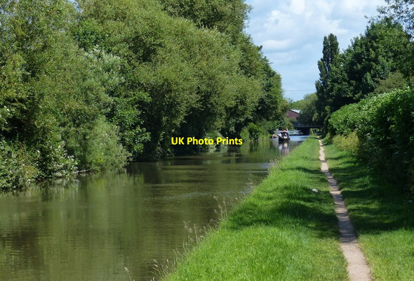 Photo 6"x4" Trent & Mersey Canal in Burton upon Trent Burton upon Trent c2015