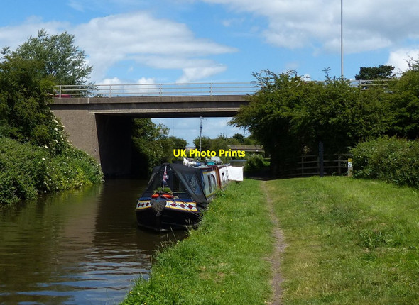 Photo 6"x4" Station Road Bridge No 37B Barton Turn c2015