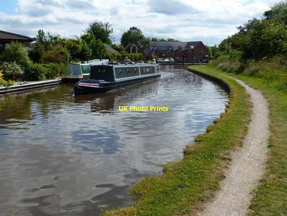 Photo 6"x4" Trent & Mersey Canal in Handsacre Mavesyn Ridware c2015