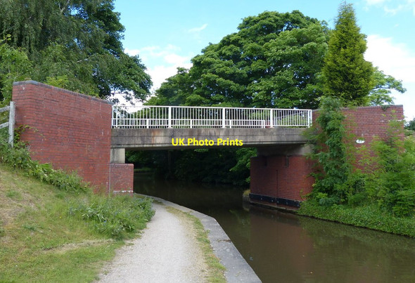 Photo 6"x4" Church Bridge No 61 across the Trent & Mersey Canal Armitage\/SK0716 c2015