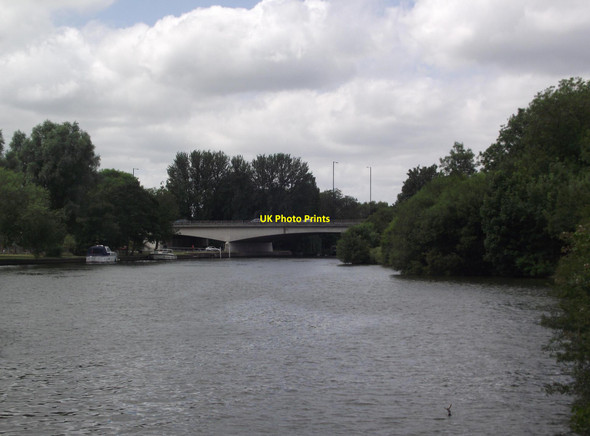 Photo 6"x4" Bridge carries the A332 over the River Thames Eton c2015