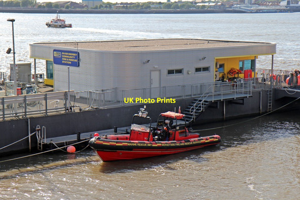 Photo 6"x4" Pier Head rescue station, River Mersey Seacombe c2015