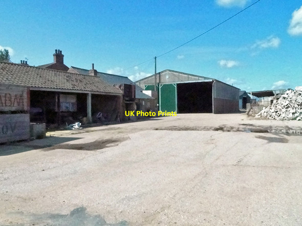 Photo 6"x4" Farmyard at Grange Farm East Ruston c2015