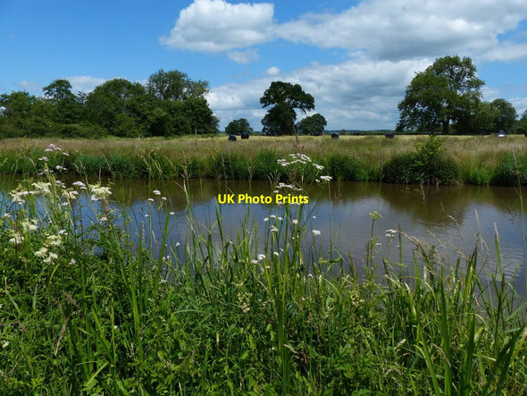 Photo 6"x4" Trent & Mersey Canal at Shirleywich Ingestre c2015