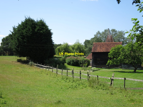 Photo 6"x4" Furnace Mill Oast Woodsden\/TQ7731 c2015