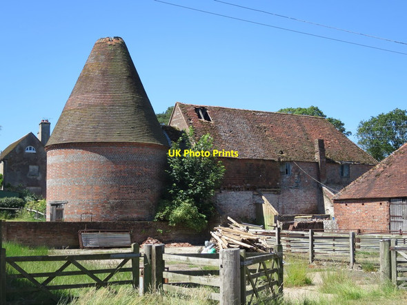 Photo 6"x4" Kitchenham Farm Oast, Kitchenham Road, Ashburnham Hazard's Green c2015 P1