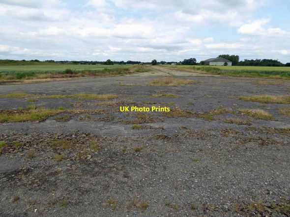 Photo 6"x4" Former RAF airfield Grimsby Waltham\/TA2603 c2015