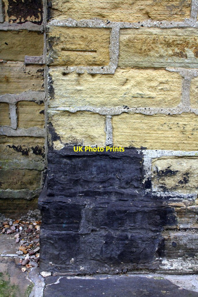 Photo 6"x4" Benchmark on #22 Albert Terrace Shipley\/SE1437 c2015