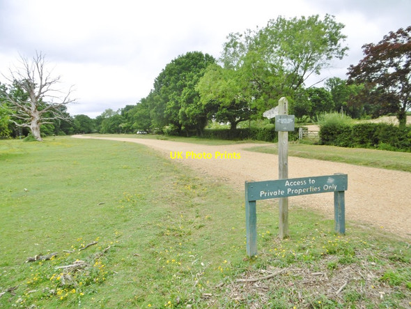 Photo 6"x4" Bartley, bridleway signpost Bartley c2015