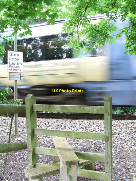 Photo 6"x4" Passing Train Redisham c2015