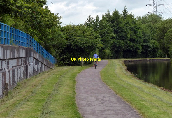 Photo 6"x4" Towpath along the Trent & Mersey Canal Sideway c2015