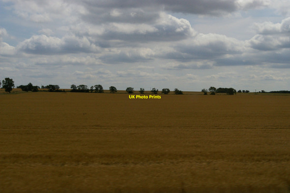 Photo 6"x4" View up Offord Hill from the railway Godmanchester c2015