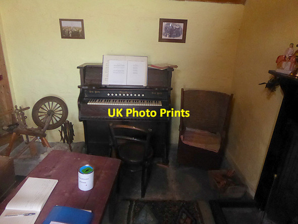 Photo 6"x4" Inside the Croft Lady c2015