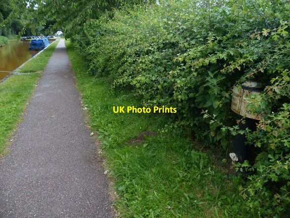 Photo 6"x4" Trent & Mersey Canal Milepost at Red Bull Kidsgrove c2015