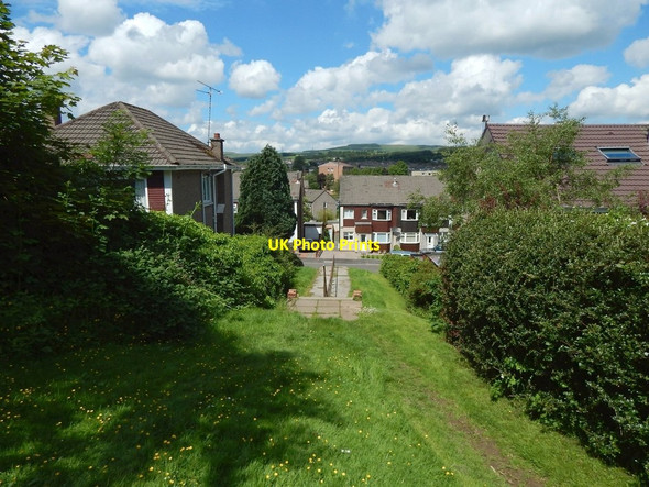 Photo 6"x4" Steps leading down to Iain Road Bearsden c2015