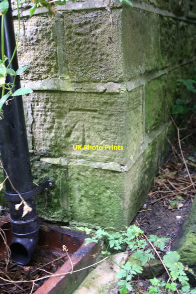 Photo 6"x4" Benchmark on #29 Lucy Hall Dive Baildon c2015