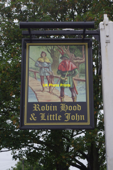 Photo 6"x4" Robin Hood & Little John, Bexleyheath Bexley c2015