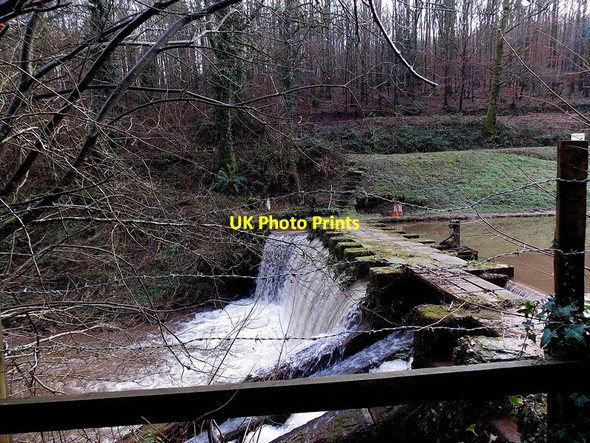 Photo 6"x4" Sluice across the River Angiddy at the NE end of Ravensnest Ponds The Cot c2014