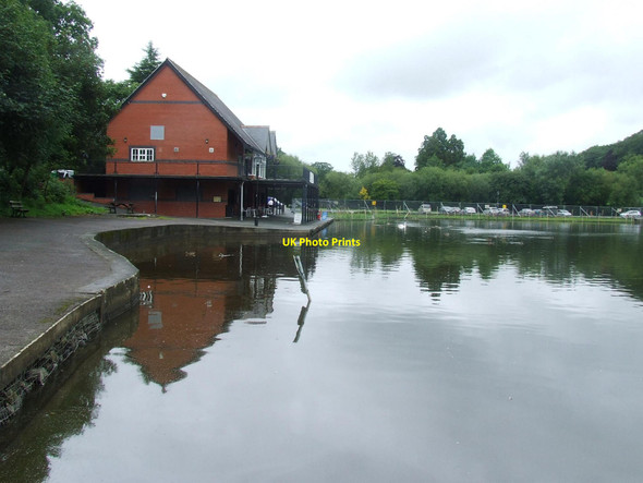 Photo 6"x4" The Boat House and part of The Lake Llandrindod Wells\/Llandrindod c2009