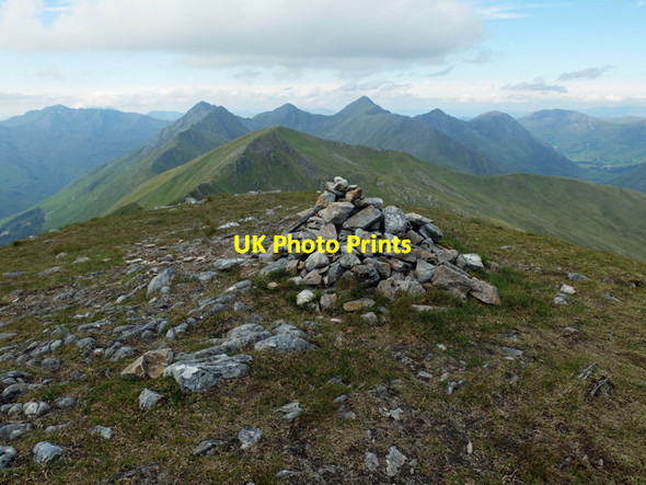 Photo 6"x4" Cairn on the west end of Sg\u00c3\u00b9rr a' Bhealaich Dheirg Sg\u00f9rr a' Bhealaich Dheirg c2015
