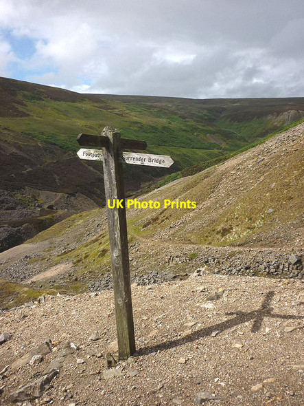 Photo 6"x4" Fingerpost, Gunnerside Gill Gunnerside c2015
