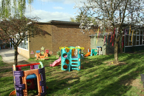 Photo 6"x4" Lawn Primary School Lawn c2015