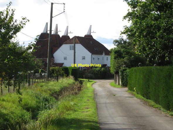 Photo 6"x4" Oast House at New Lodge Farm, Hunton Road, Chainhurst Chainhurst c2015