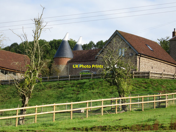 Photo 6"x4" Oast House at Hope End Farm, Ridgeway Cross, Cradley Ridgeway Cross c2015 P1