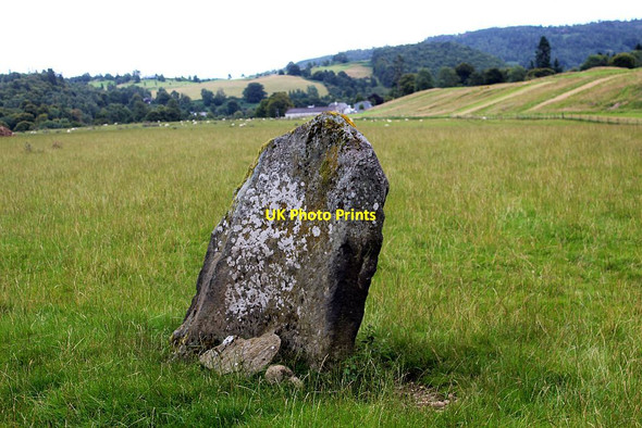 Photo 6"x4" Standing stone, Dunkeld Inver\/NO0142 c2015