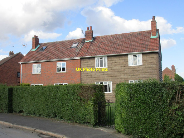 Photo 6"x4" Airey houses, Sutton upon Derwent Sutton upon Derwent c2015
