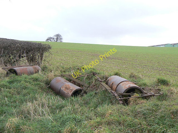 Photo 6"x4" Abandoned rollers Dapple Heath c2009