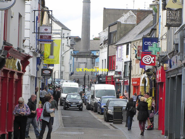 Photo 6"x4" Ennis - O'Connell St with view towards O'Connell Square Ennis c2015
