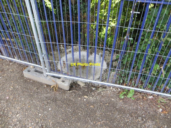 Photo 6"x4" Base through the Fence Cholsey c2015