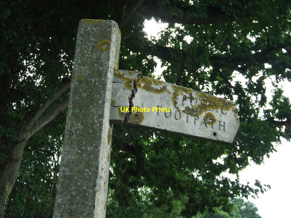 Photo 6"x4" Broken Footpath Sign Long Gardens c2015