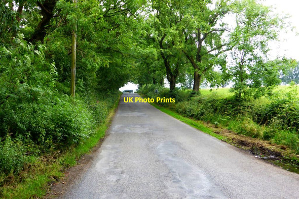 Photo 6"x4" Minor road at Balfunning Balfron Station c2015
