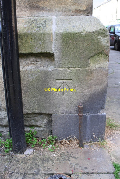 Photo 6"x4" Benchmark on the Town Hall Settle c2015