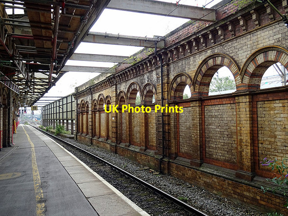Photo 6"x4" Brick wall at Crewe railway station Crewe c2015