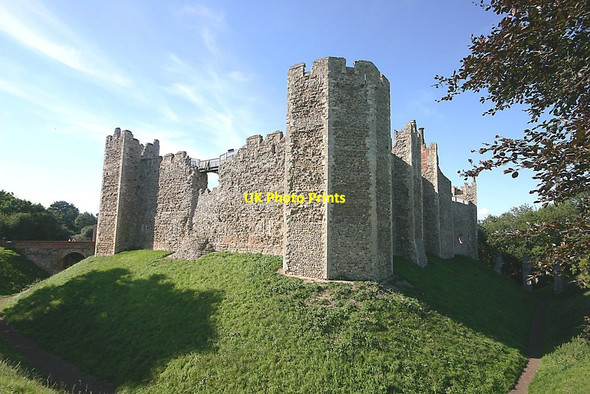 Photo 6"x4" Framlingham castle, exterior of curtain walls Framlingham c2015
