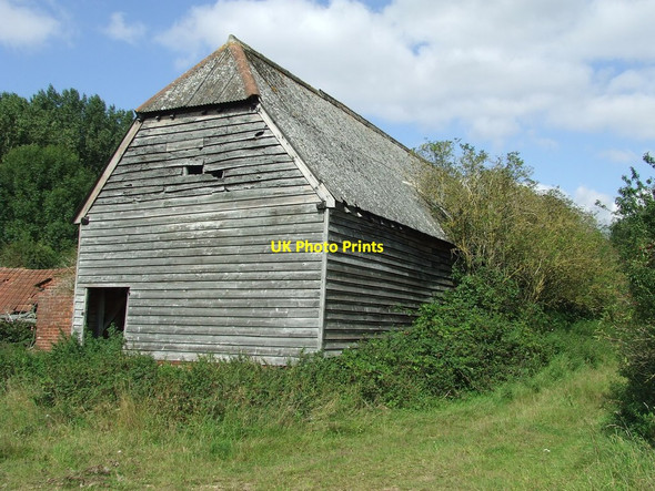 Photo 6"x4" Old Barn Halstead\/TL8130 c2015