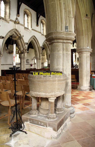 Photo 6"x4" St Mary, Guilden Morden - Font Great Green\/TL2844 c2015 P1