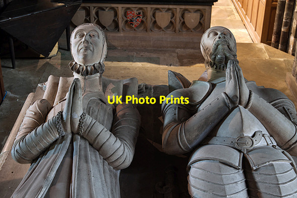 Photo 6"x4" St John the Baptist church, Knaresborough - monument to Francis de Slingsby (detail 2) Knaresborough c2015